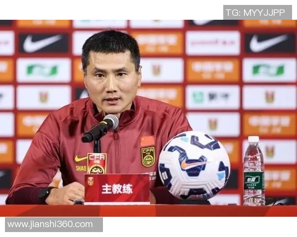 废了，25岁国脚忽然奥秘消失，被沙龙三停处分，竞赛时他还在逛街，恐被邵佳一踢出国家队